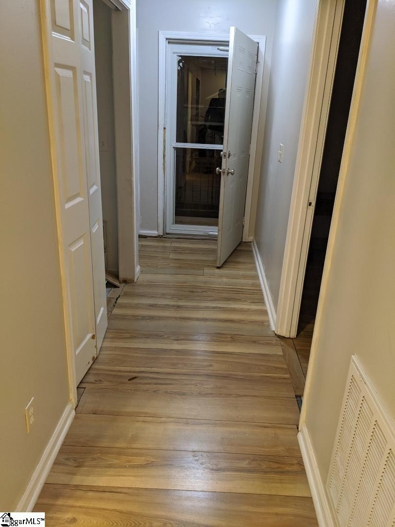 Single Family 3BR 2BA - 7 4th Street, Greenville, SC