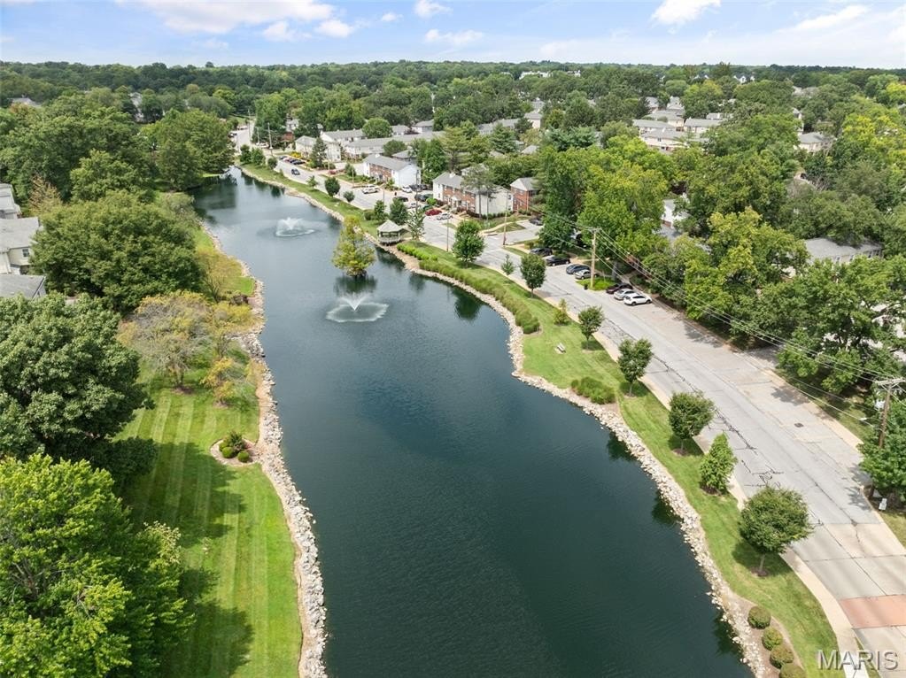 Condo 2BR 1BA - 1530 Swallow Drive, Brentwood, MO