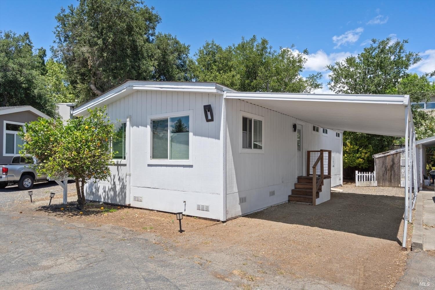 Manufactured Housing 2BR 2BA - 541 Mason Street, Healdsburg, CA