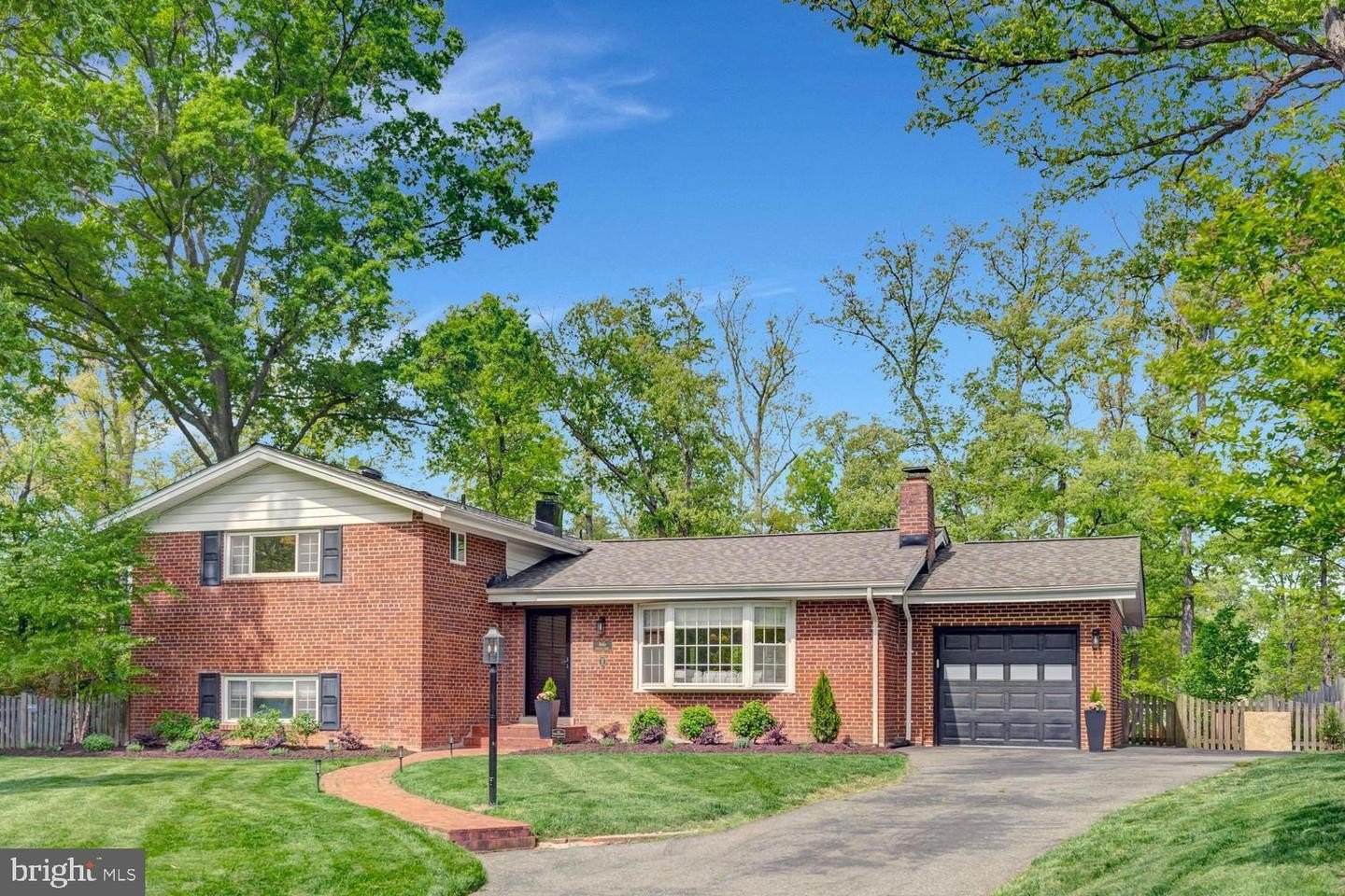Single Family 4BR 3BA - 8910 BORDEAUX ST, ALEXANDRIA, VA