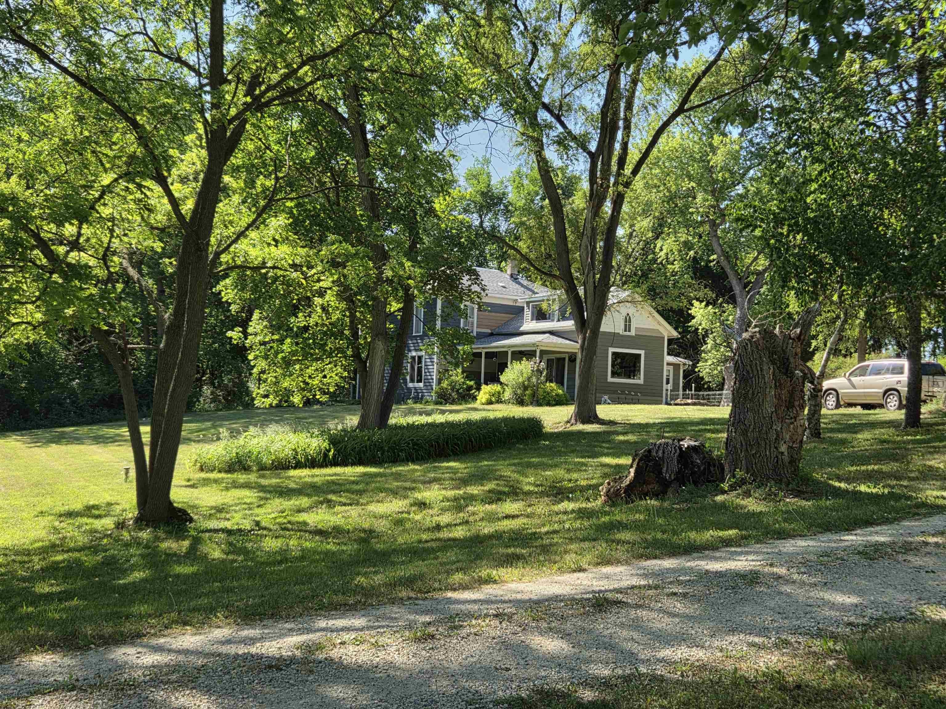 Single Family 5BR 2BA - W3064 Piper Road, Whitewater, WI
