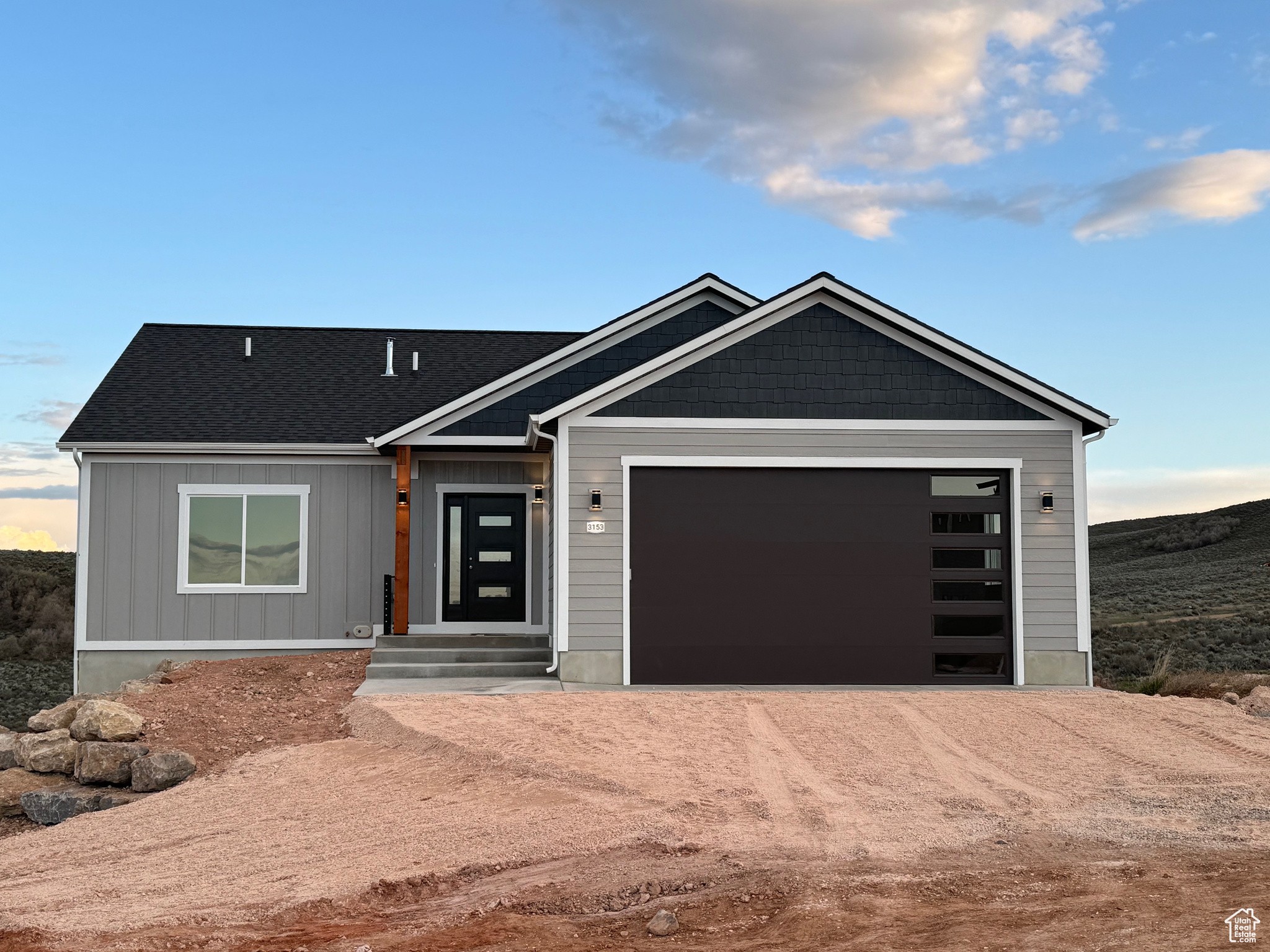 3153 S COUNTRY Clb  