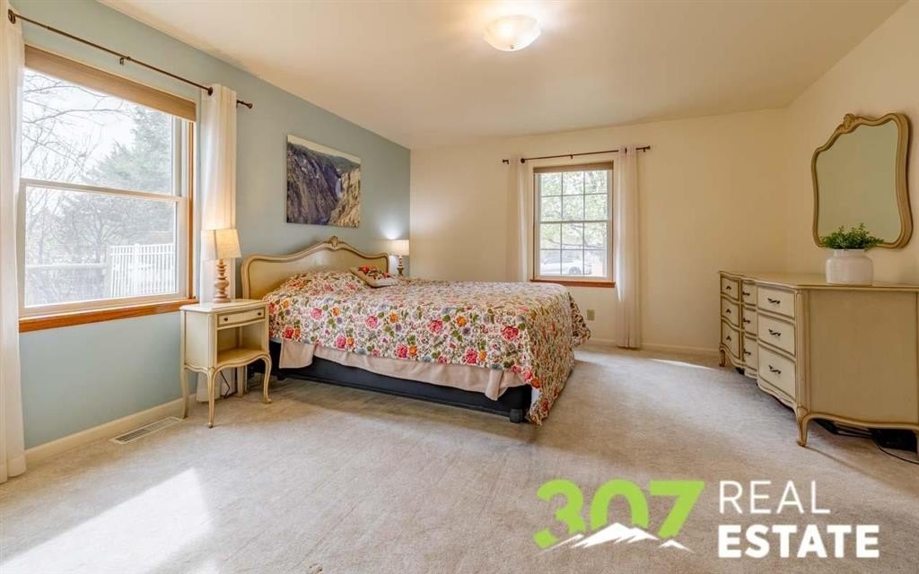 Single Family 6BR 2BA - 3111 Kent Ave, Cody, WY