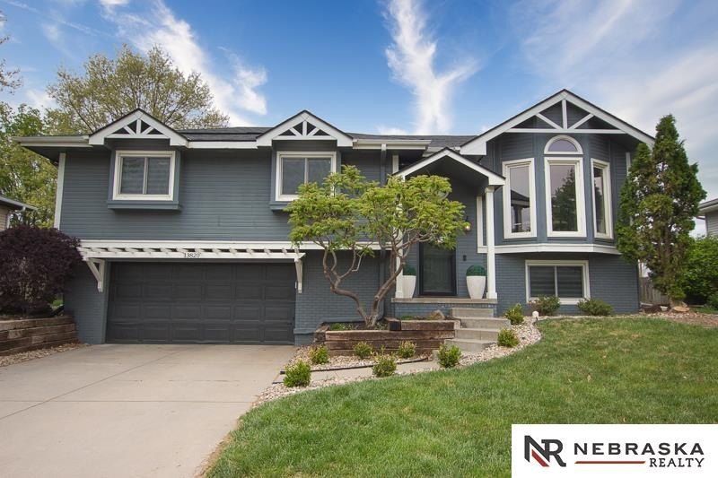 Single Family 4BR 3BA - 13820 Newgate Street, Waverly, NE