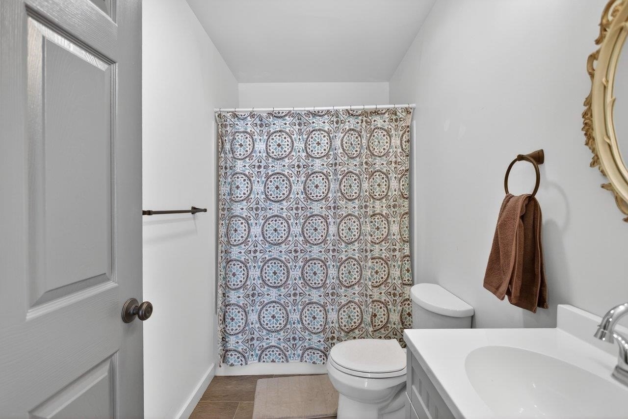 Single Family 3BR 3BA - 5266 FOOTHILLS LN, KEEZLETOWN, VA