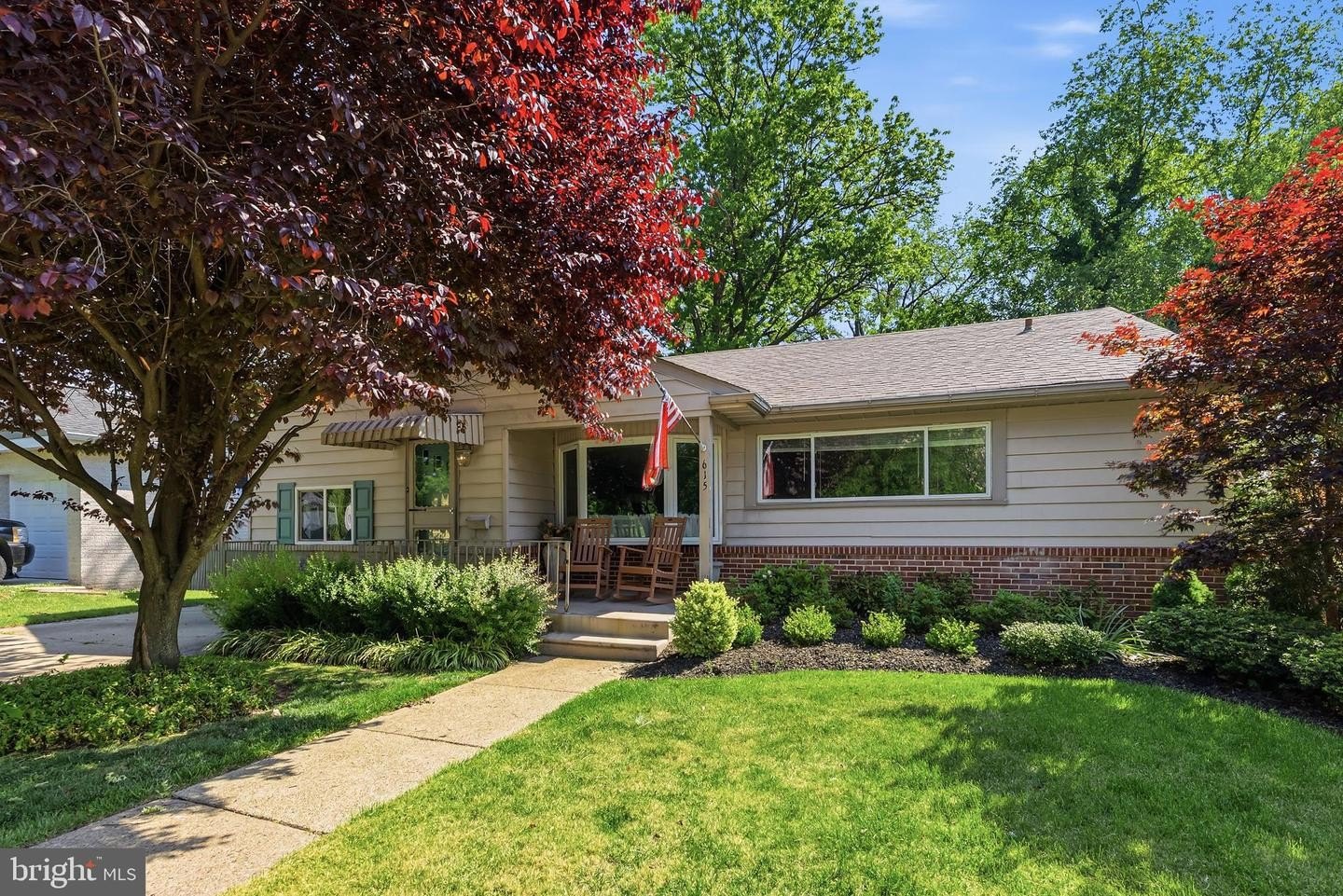 Single Family 3BR 2BA - 615 W BROWNING RD, OAKLYN, NJ