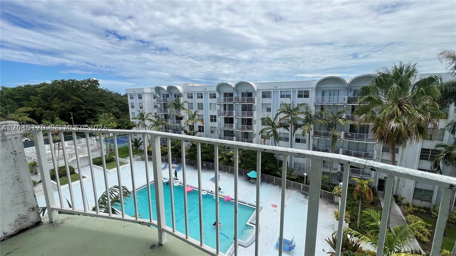 Condo 2BR 2BA - 486 NW 165th St Rd, Miami, FL