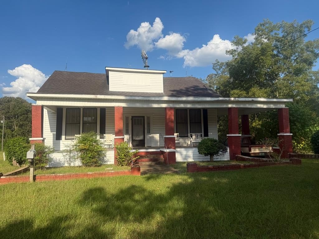Single Family 3BR 1BA - 3814 Hwy 131, Clayton, AL