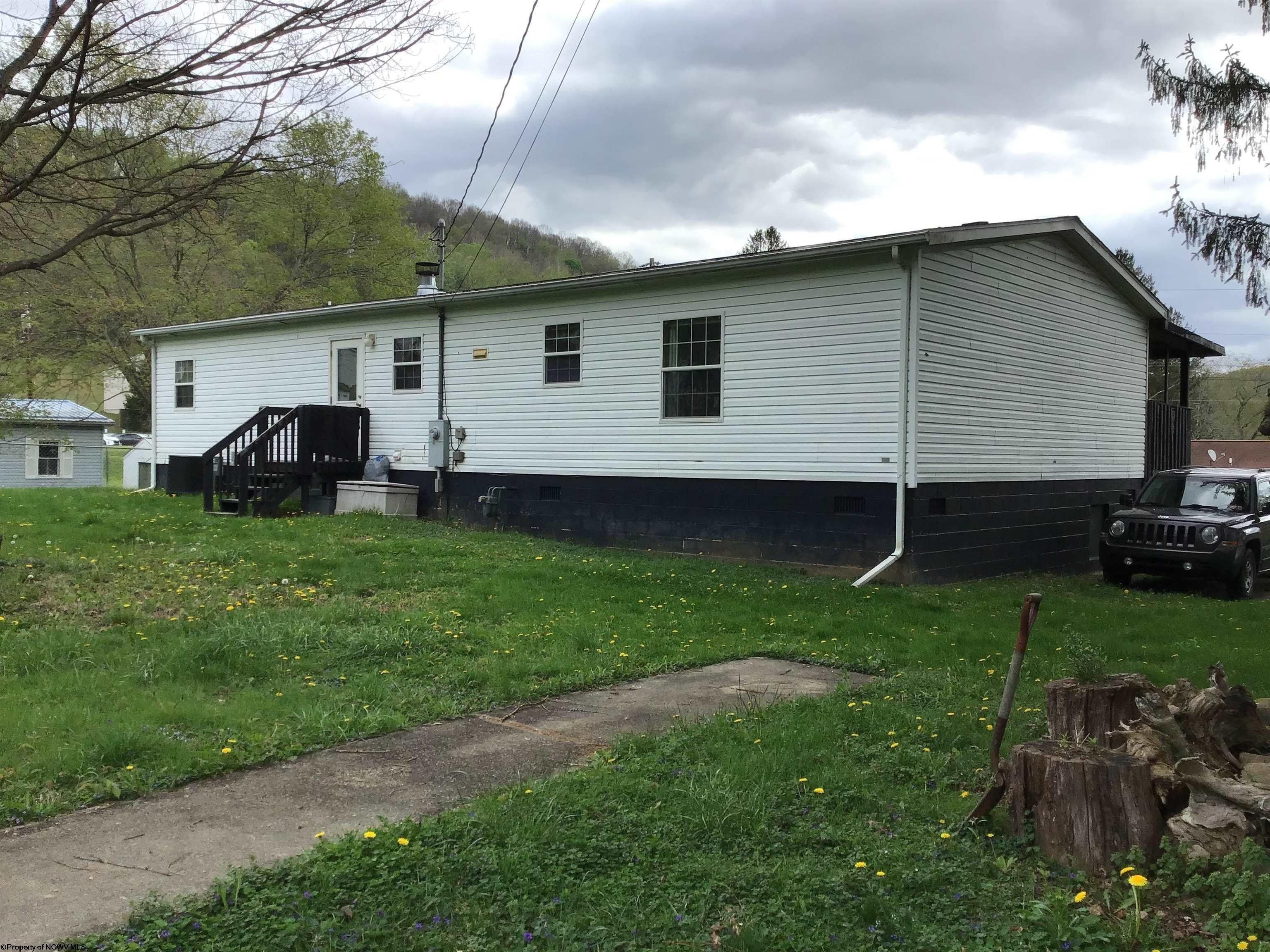 Single Family 3BR 2BA - 407 Gall Street, Philippi, WV