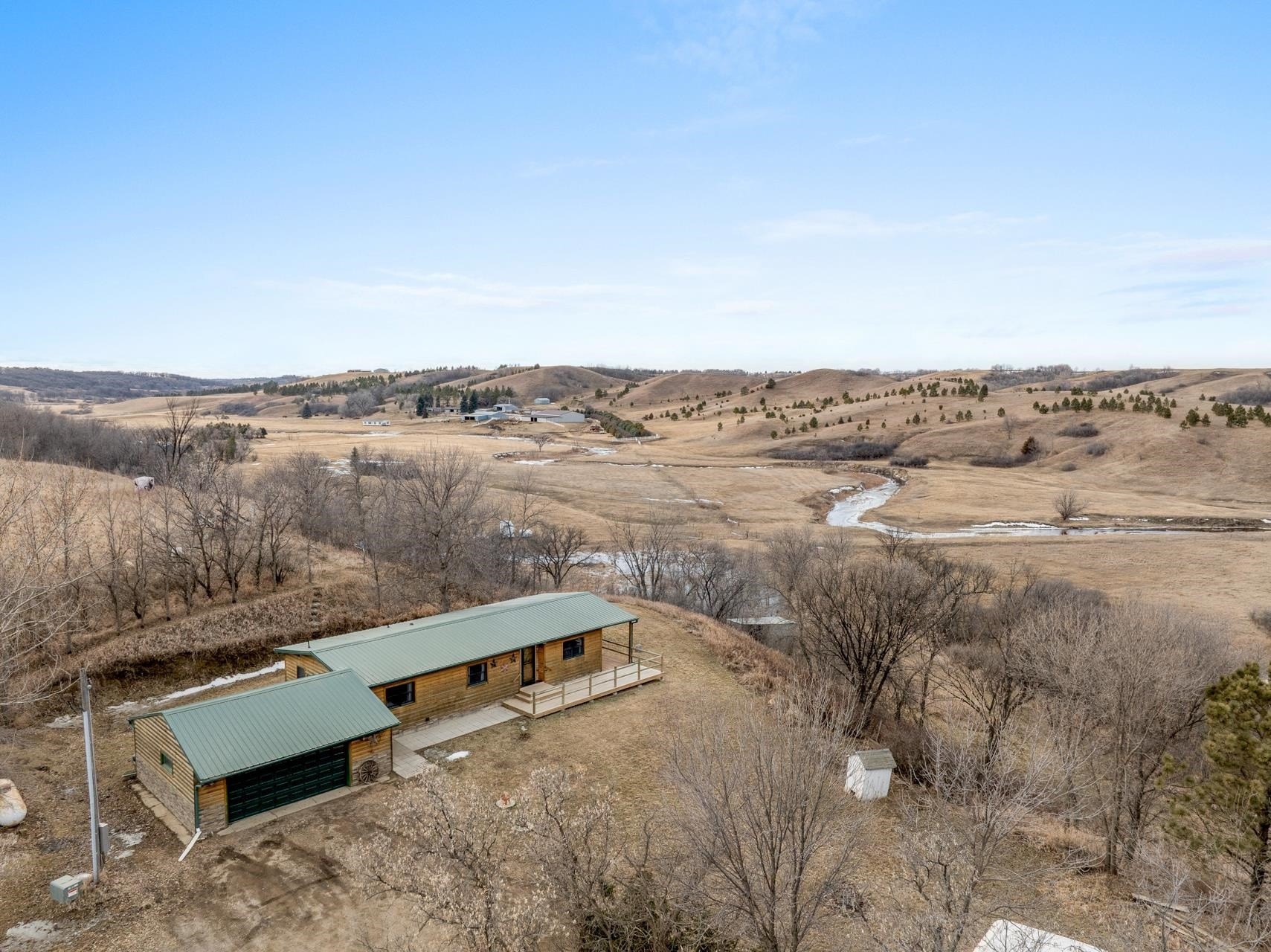 Single Family 3BR 2BA - 11101 SE 135th AVE, Sawyer, ND