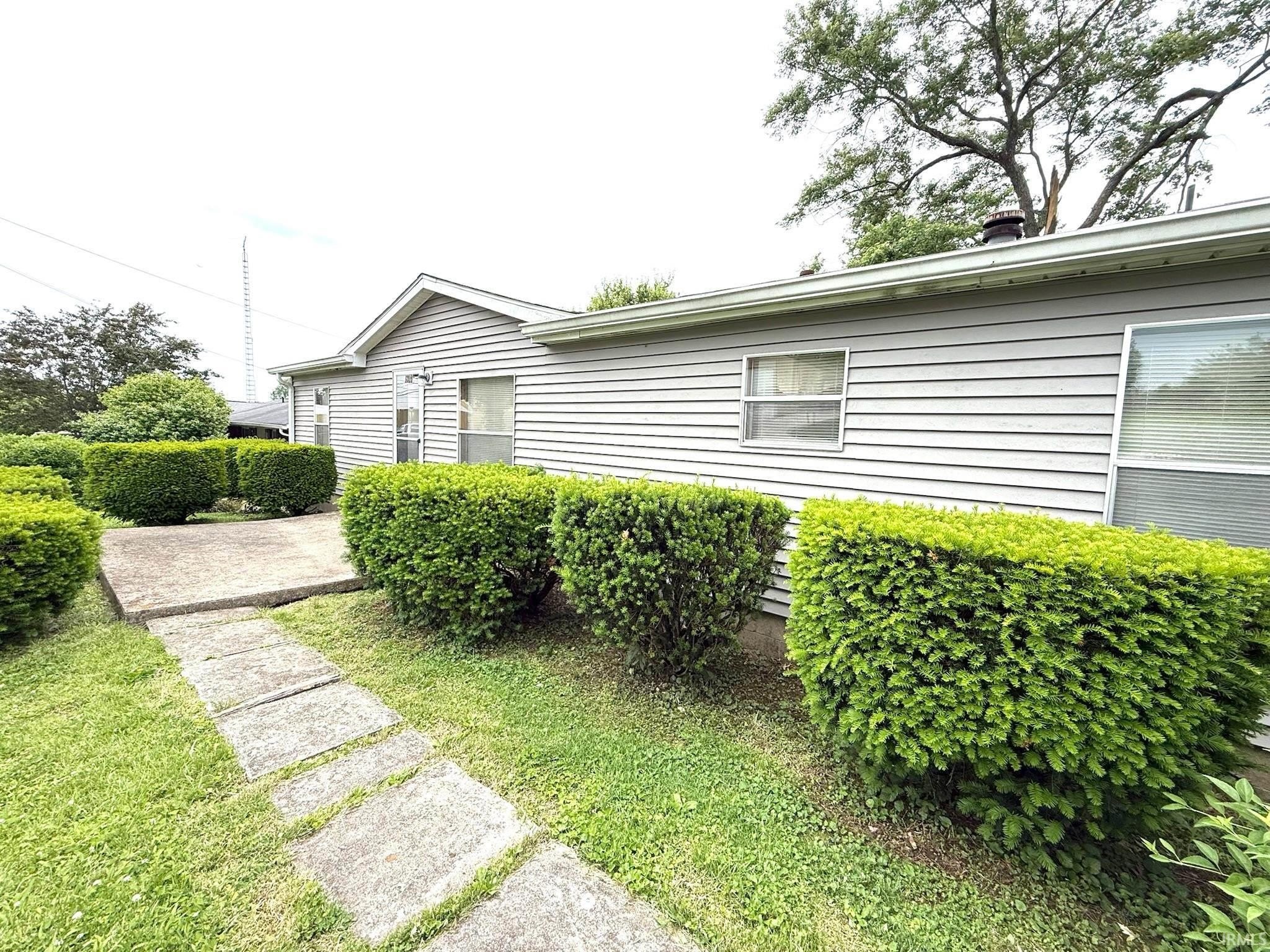 Single Family 3BR 2BA - 1804 32nd Street, Bedford, IN