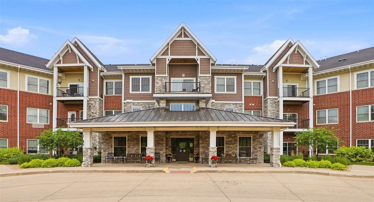 Condo 2BR 2BA - 750 E Foster Rd., IowaCity, IA