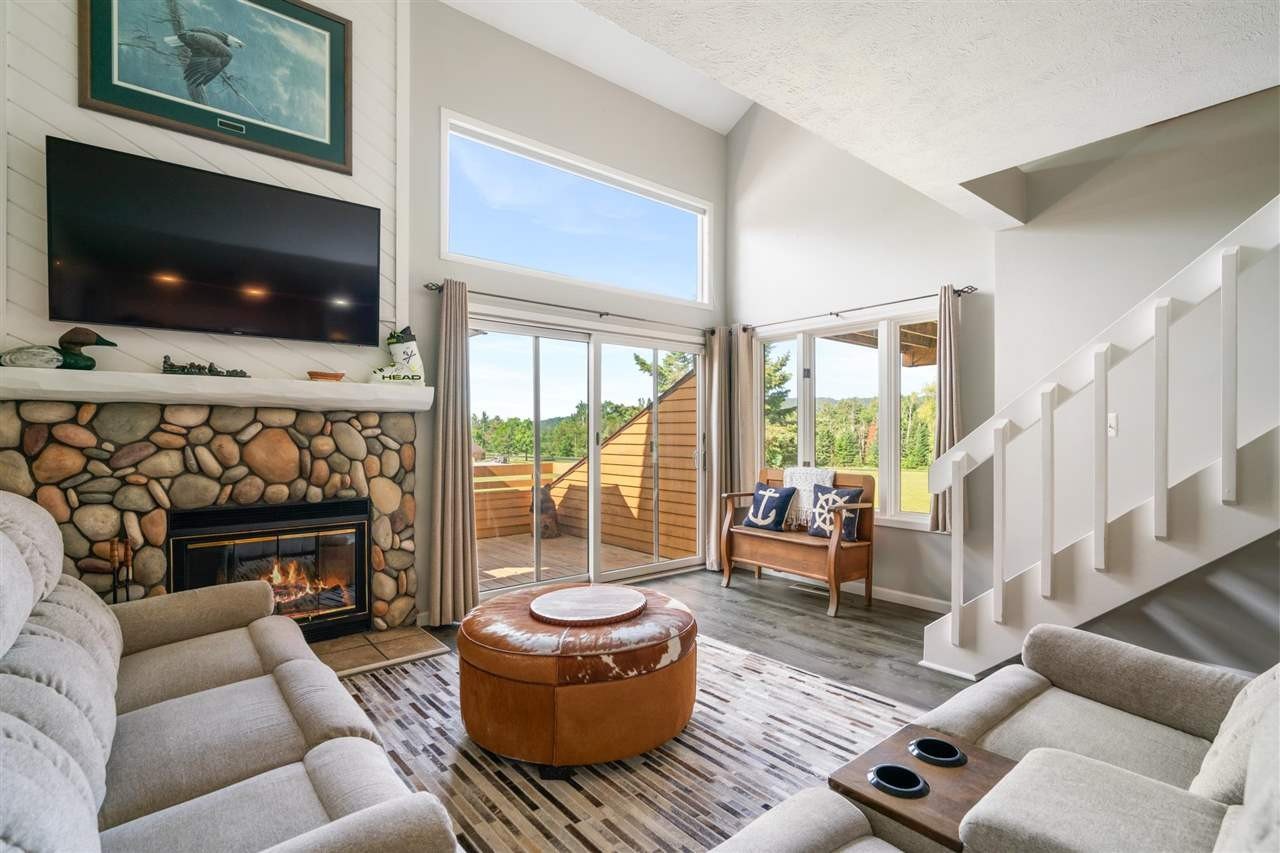 Condo 2BR 2BA - 4749 S Pleasantview Road, Harbor Springs, MI