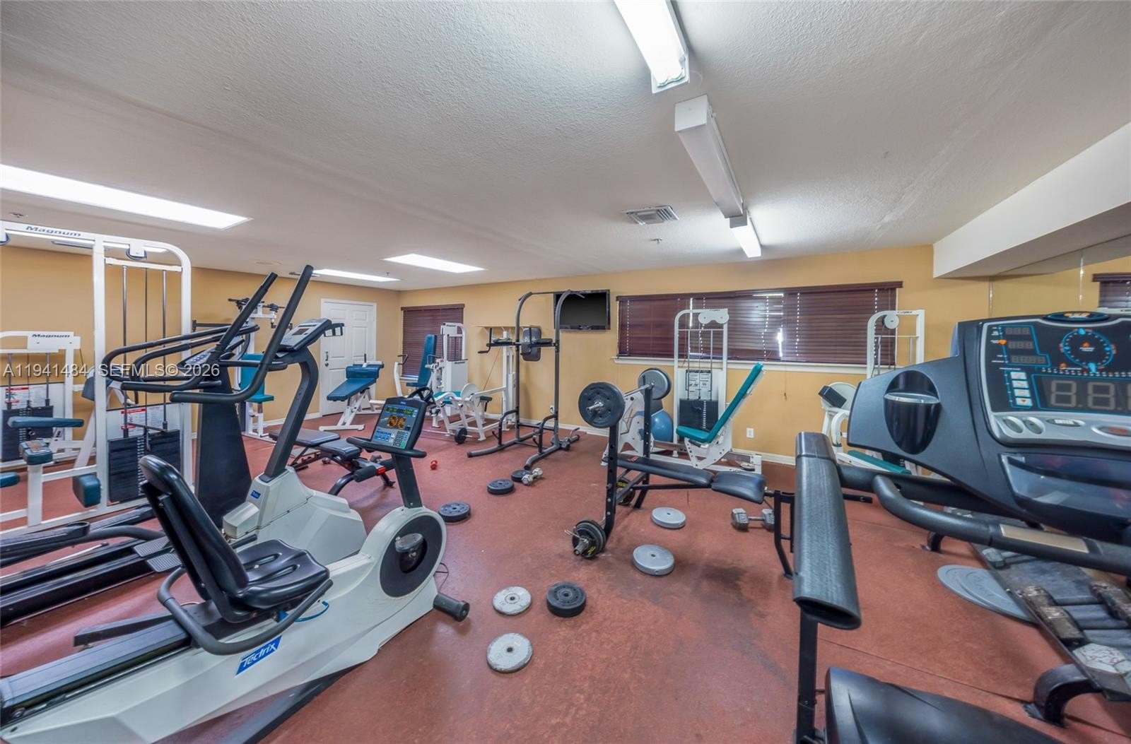 Condo 2BR 2BA - 2986 S University Dr, Davie, FL