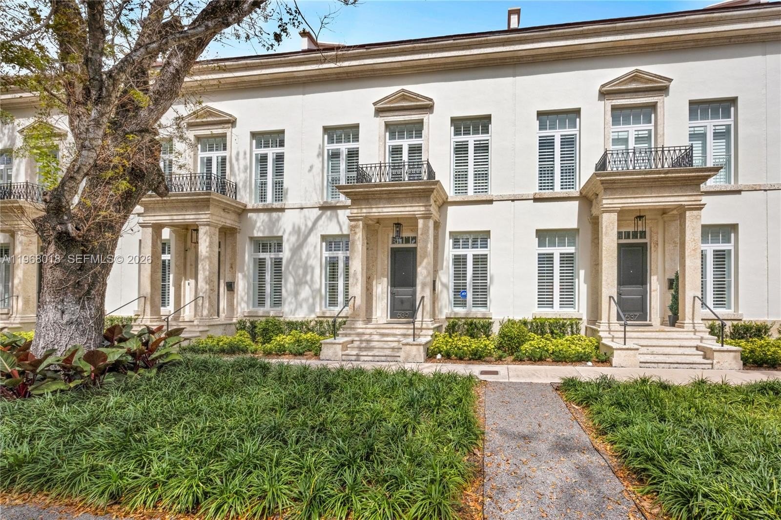 Single Family 4BR 5BA - 639 Almeria Ave, Coral Gables, FL