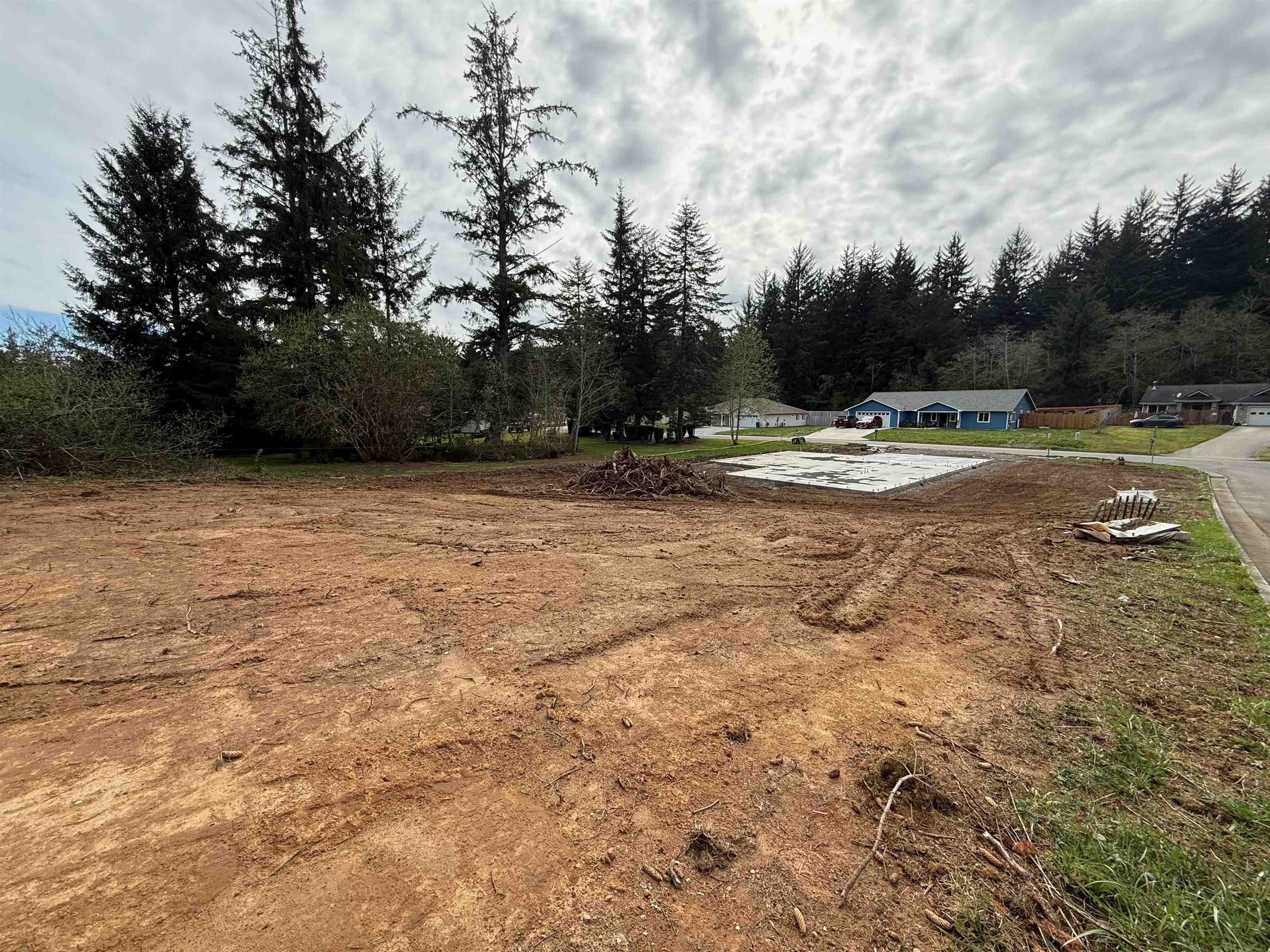 Other 3BR 2BA - 102 Sea Foam Drive, Crescent City, CA