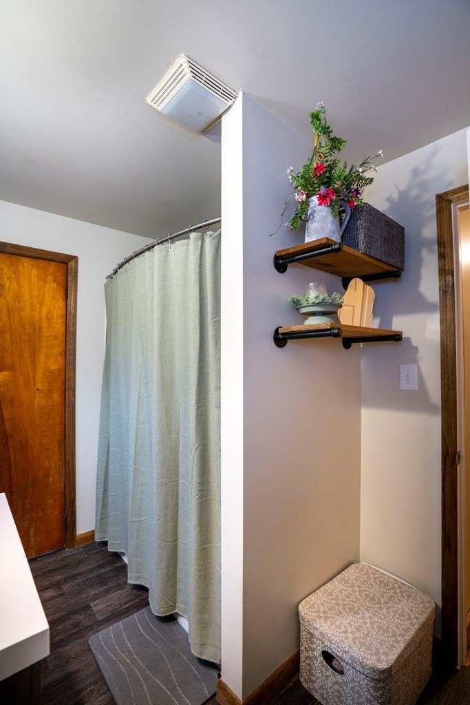 Single Family 3BR 1BA - 2827 Pennington Road, Warriors Mark, PA