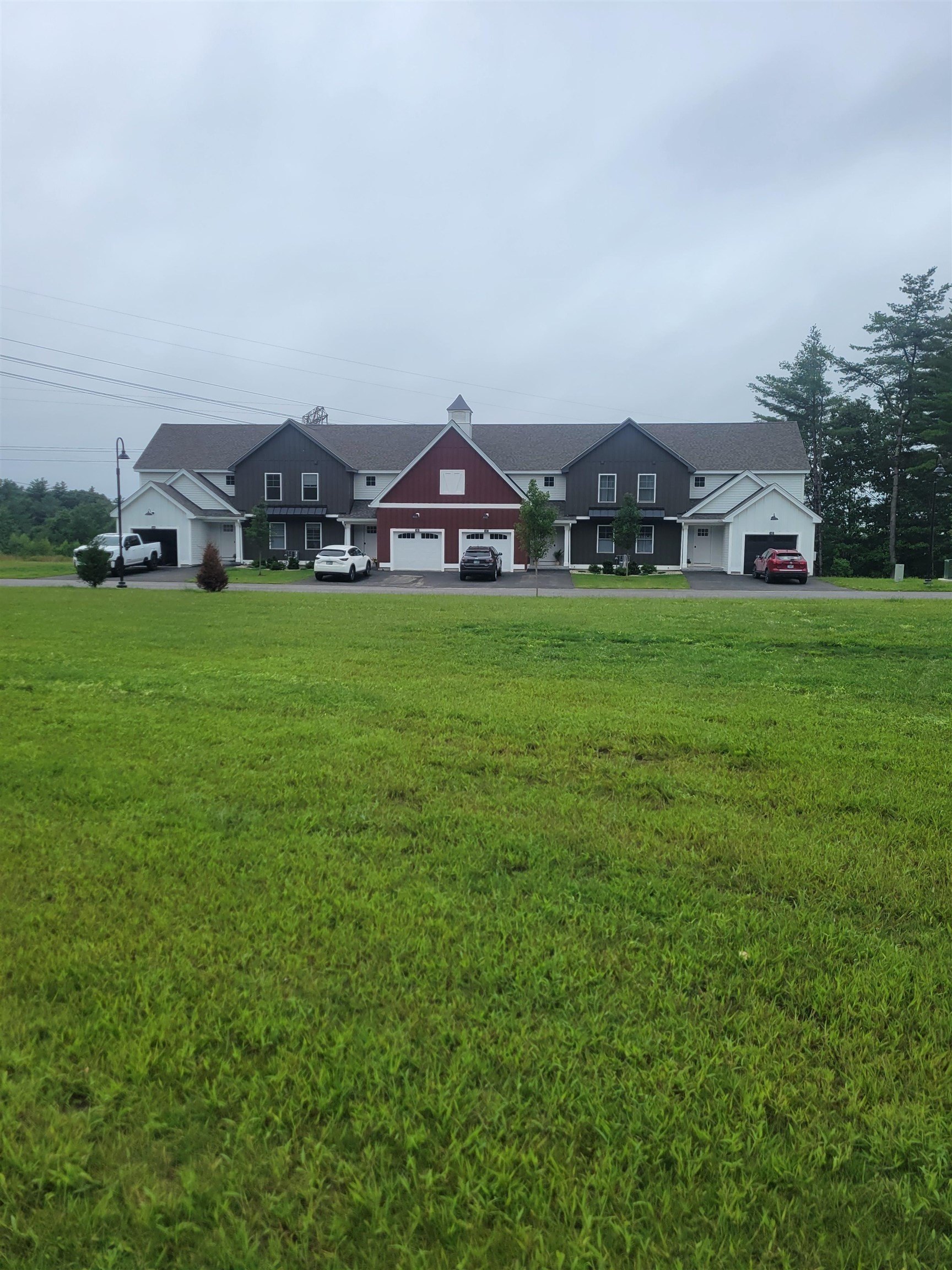 Condo 3BR 3BA - 17-D Mustang Drive, Litchfield, NH