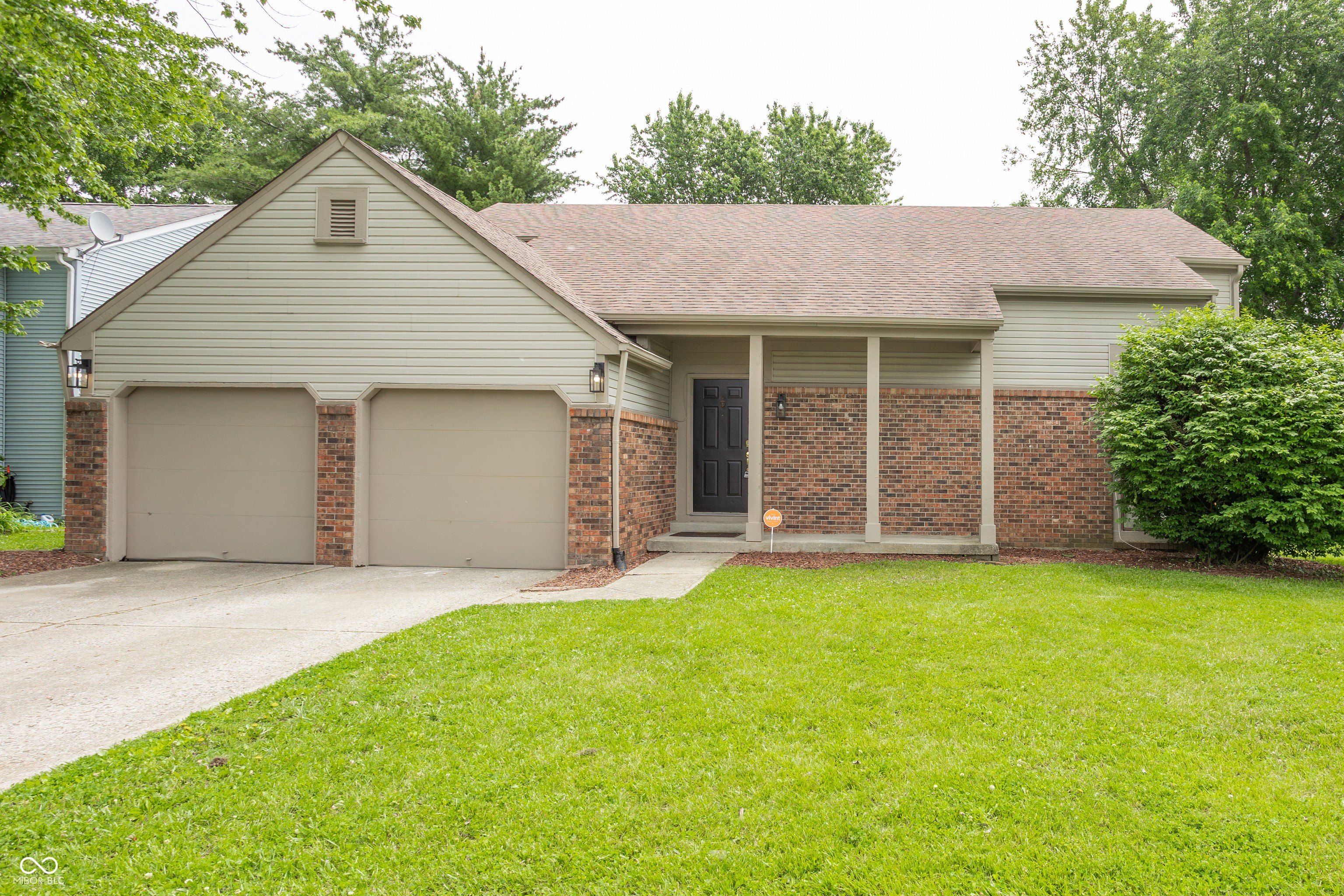 Single Family 3BR 3BA - 4427 Braemar Drive, Indianapolis, IN