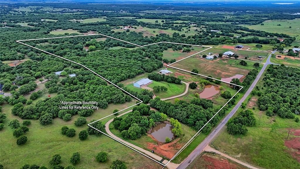 Single Family 3BR 3BA - 2930 N Greenbrier Road, Nocona, TX