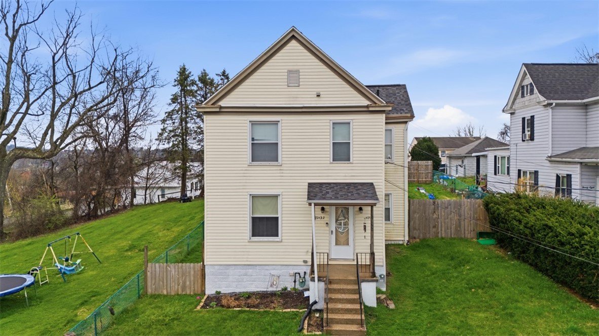 Single Family 4BR 2BA - 32 Shannon Ave, City of Washington, PA