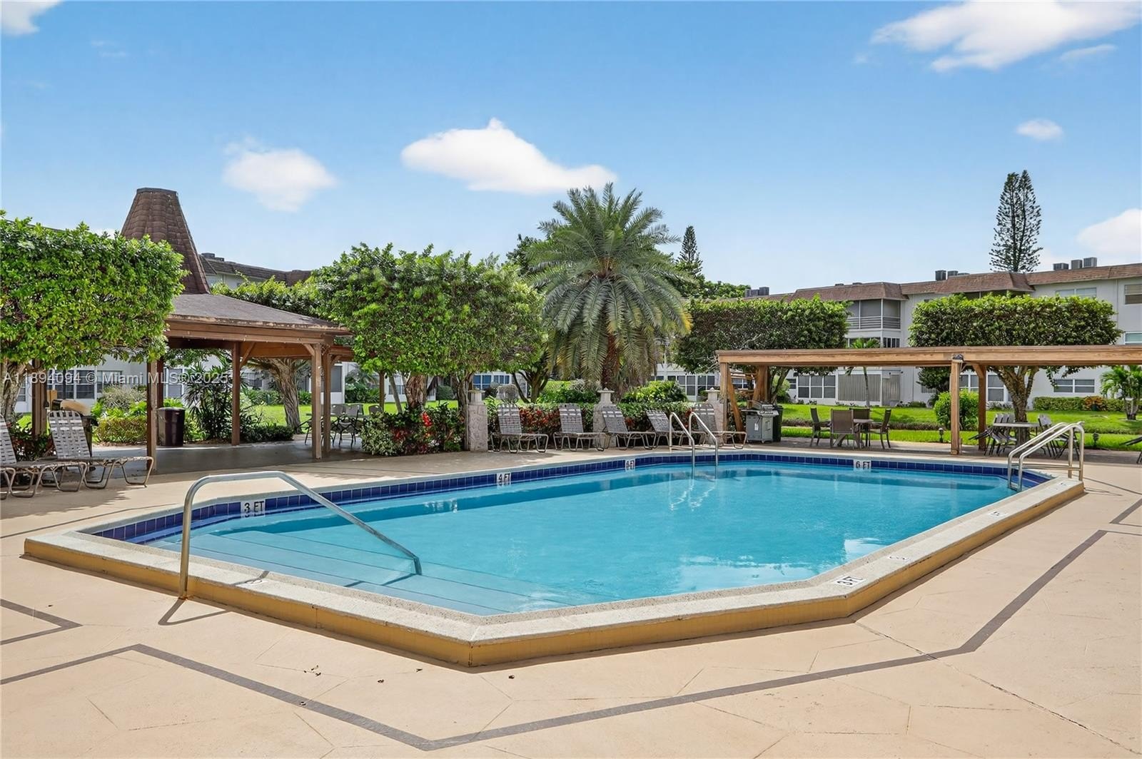Condo 1BR 1BA - 4706 NW 36th St, Lauderdale Lakes, FL