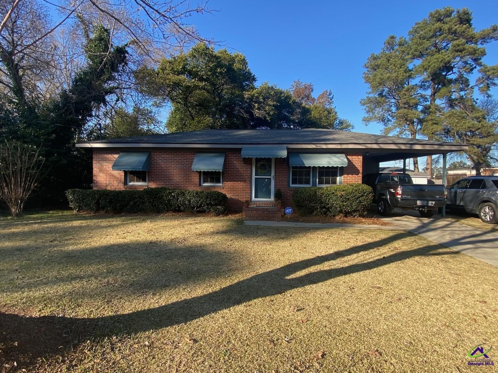 80 Ravenwood Way  