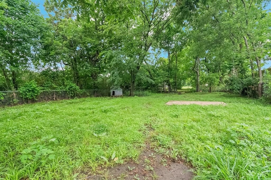Single Family 3BR 2BA - 627 E Pacific Street, Sherman, TX