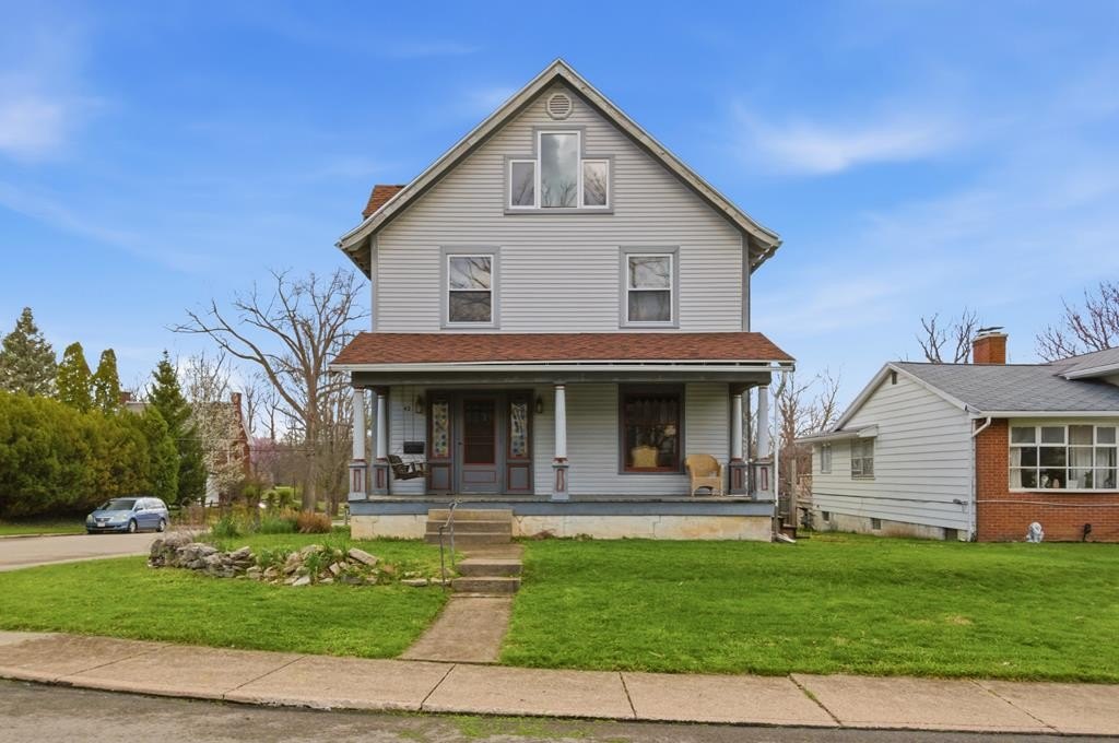 Single Family 4BR 4BA - 42 Parkwood Blvd, Mansfield, OH