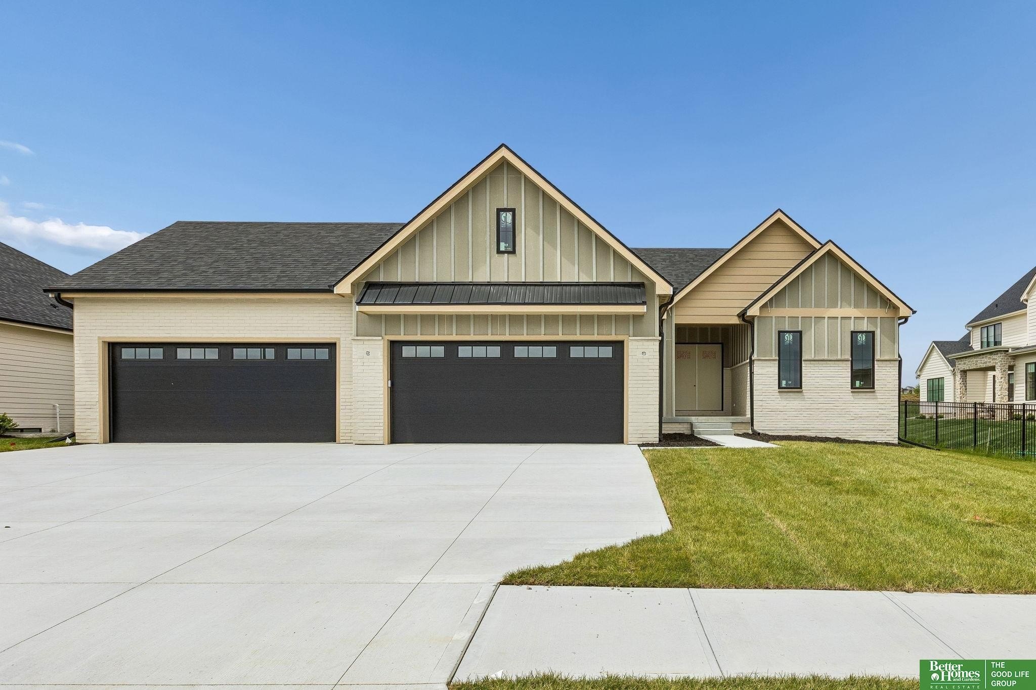 Single Family 5BR 3BA - 3308 S 206th Street, Elkhorn, NE