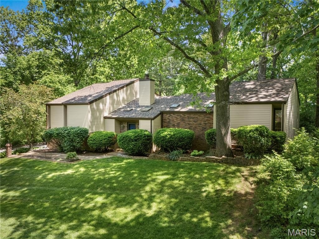 Single Family 4BR 3BA - 7 Deer Run, O'Fallon, IL