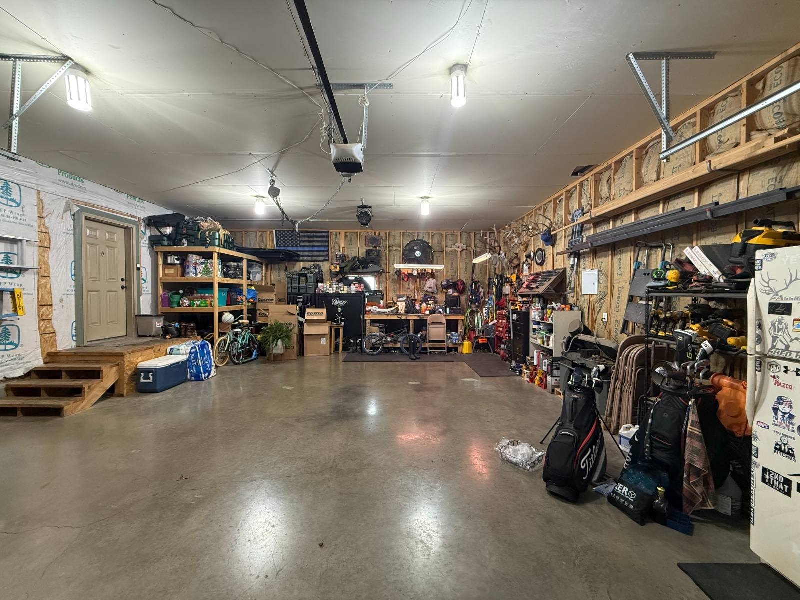 Single Family 5BR 2BA - 627 11th ST SE, Sidney, MT