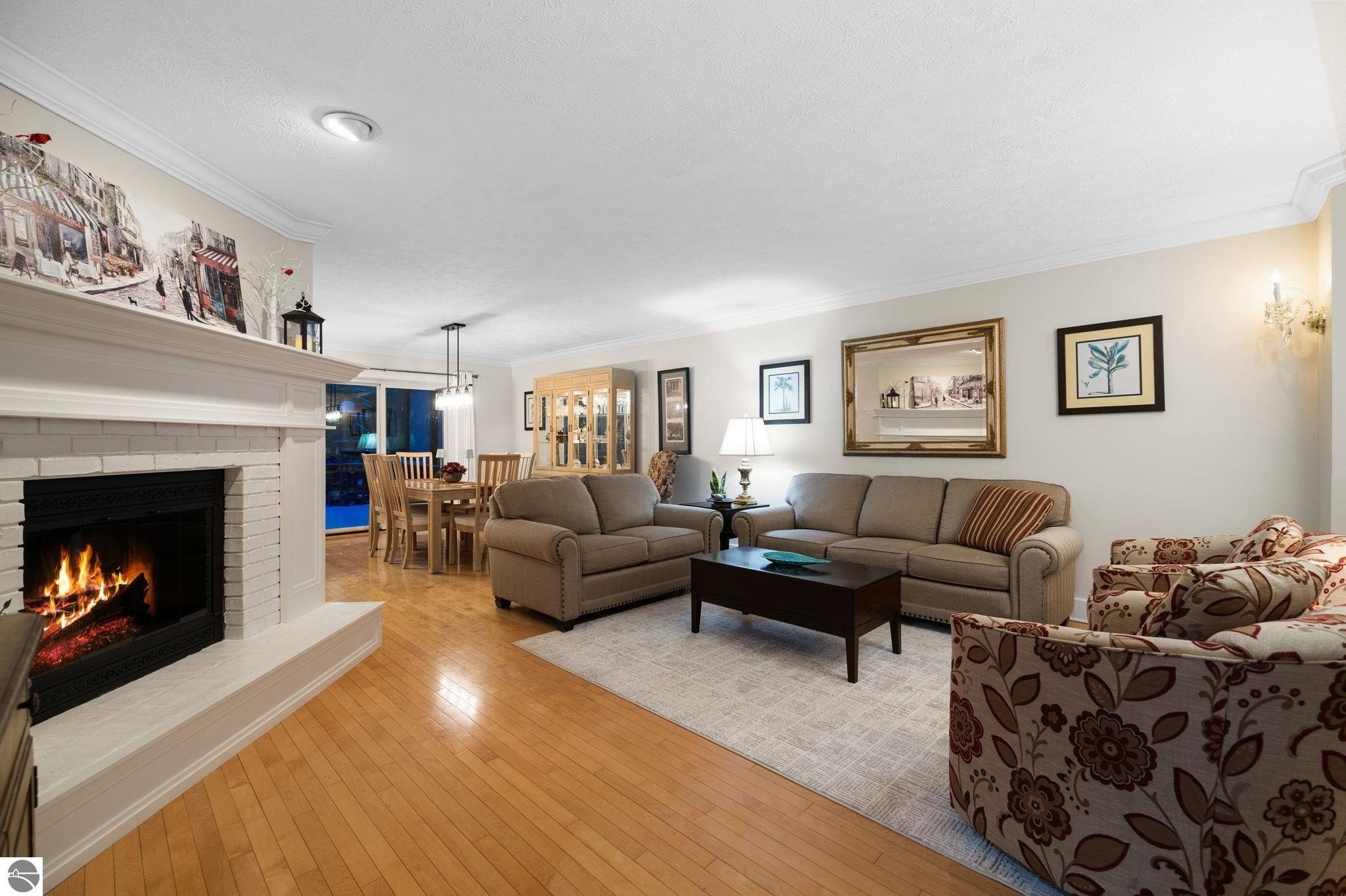 5466 Millbrook Dr  