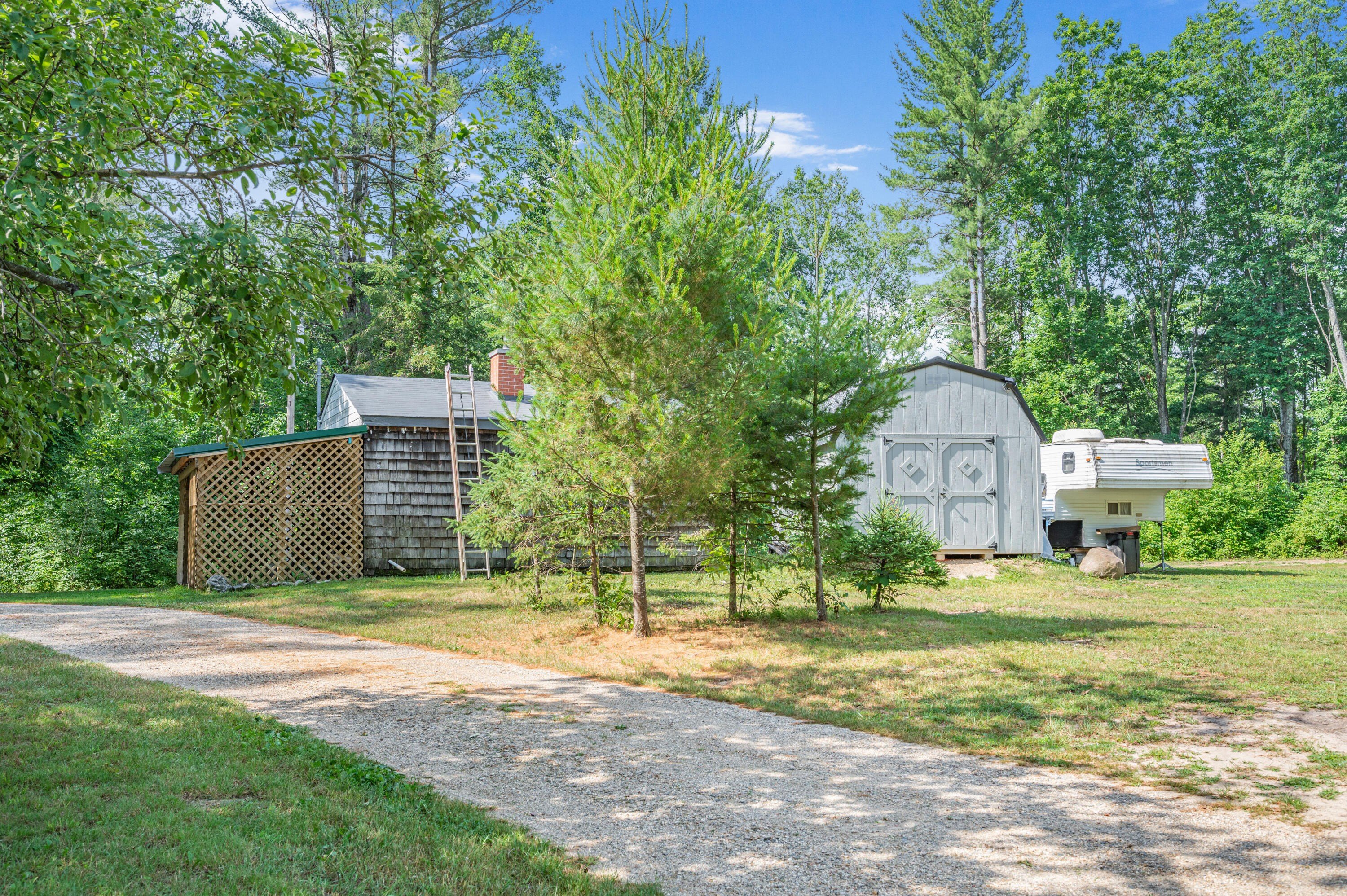 Single Family 1BR 1BA - 8558 Monterey Dr, Evart, MI