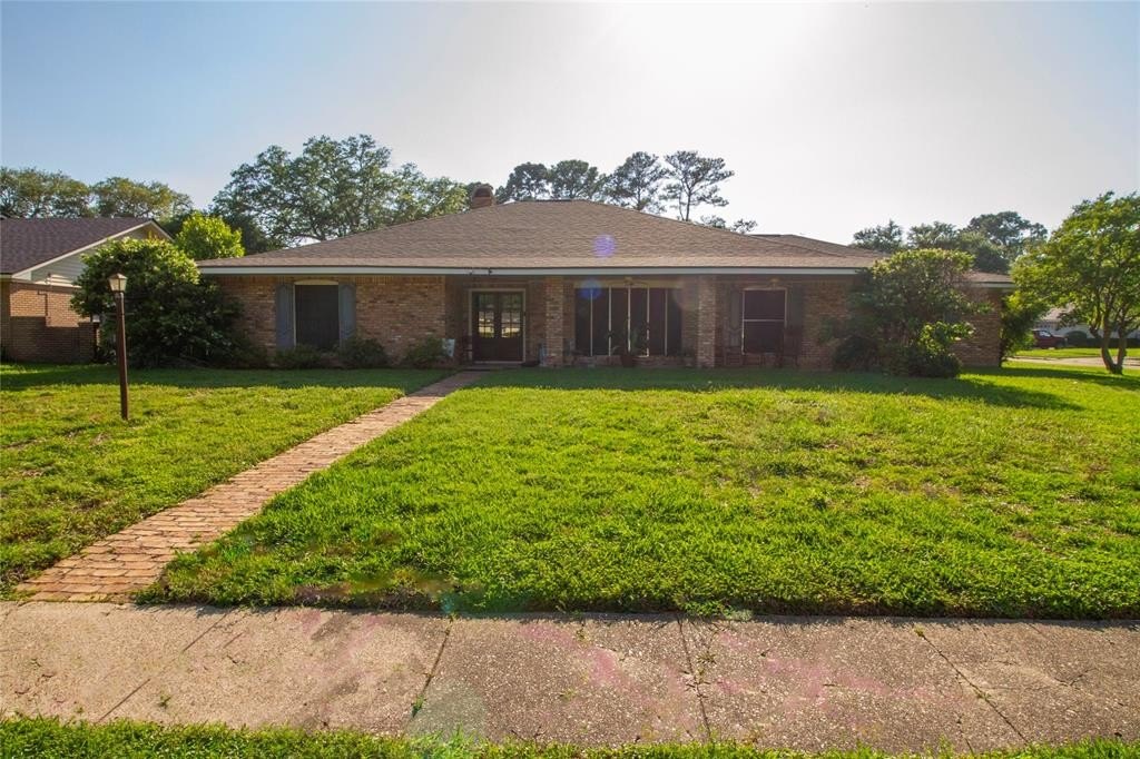 Single Family 3BR 3BA - 2300 Belmont Boulevard, Bossier City, LA