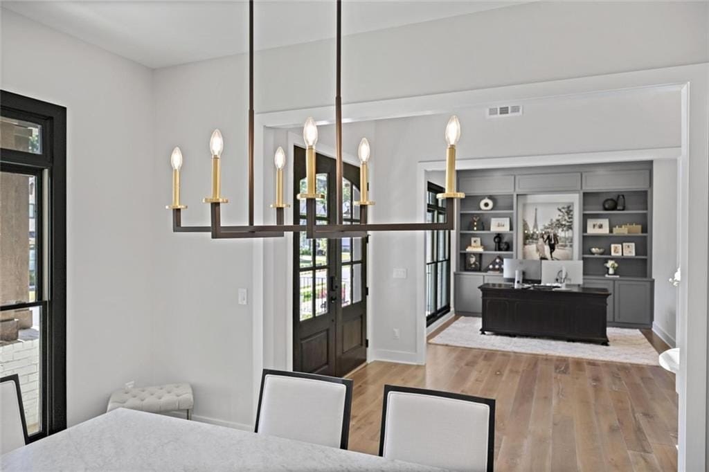 Single Family 5BR 6BA - 2911 Treeside Terrace SW, Marietta, GA