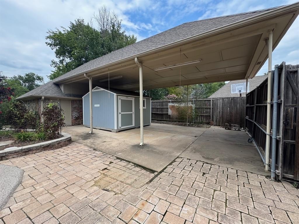 Single Family 4BR 3BA - 2865 Oak Creek Drive, Paris, TX