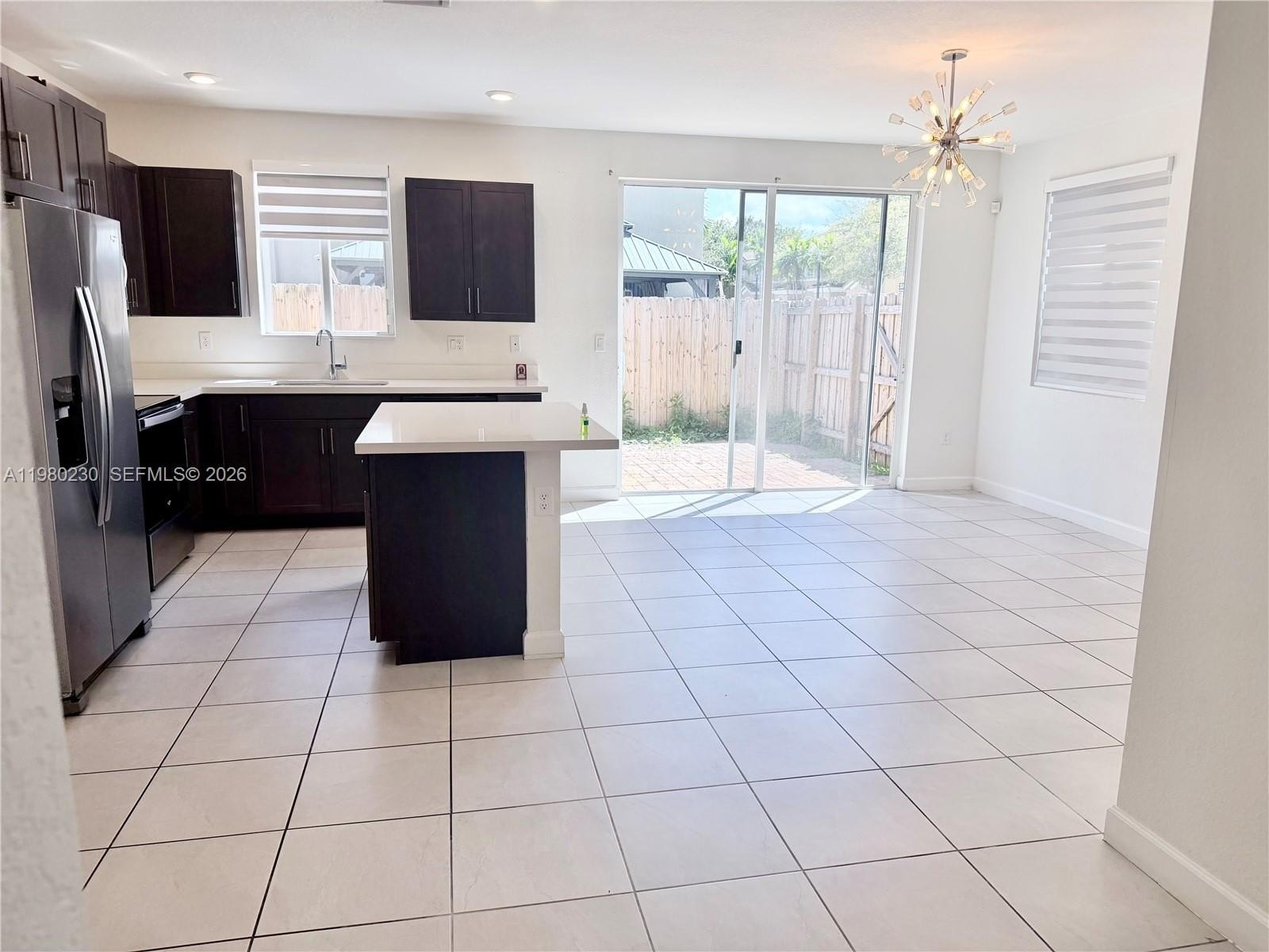 Single Family 4BR 3BA - 2418 SE 10th Ct, Homestead, FL