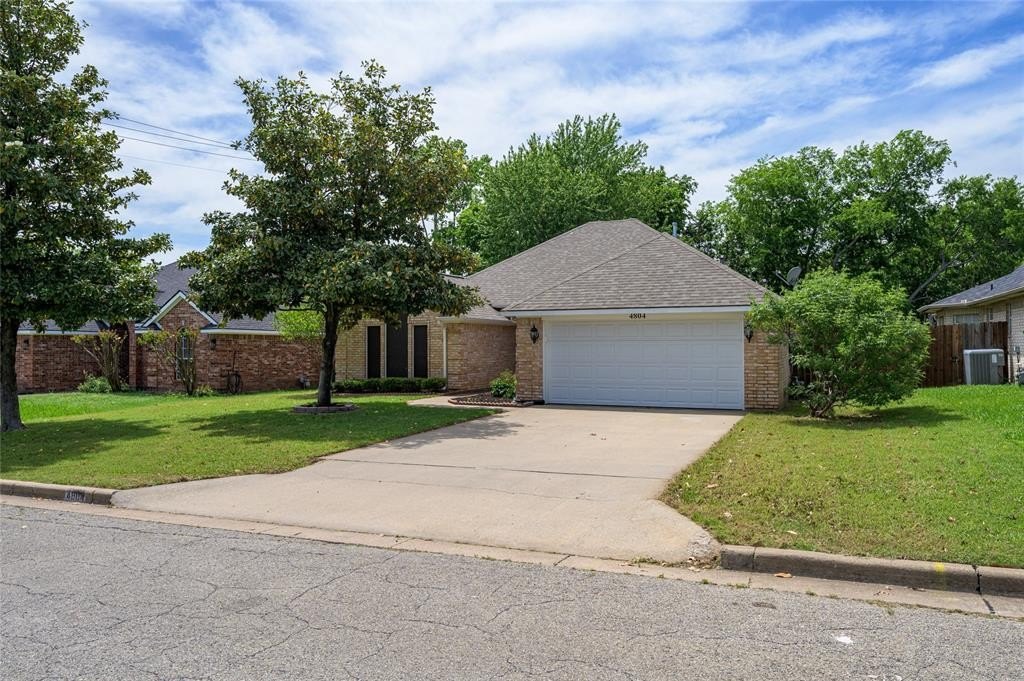 Single Family 3BR 2BA - 4804 Hara Lane, Sherman, TX