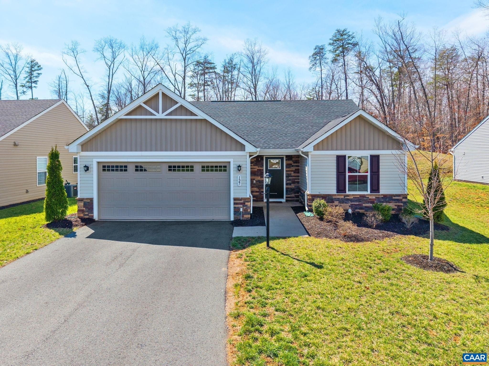 Single Family 3BR 2BA - 127 PARK DR, PALMYRA, VA
