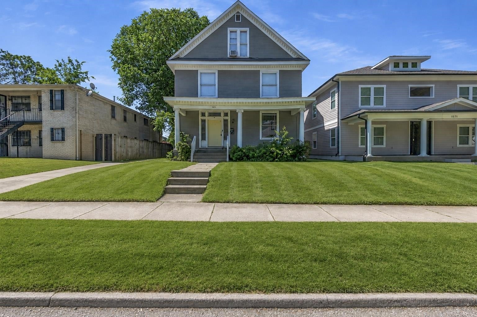 Triplex - 1577 COURT Ave, Memphis, TN