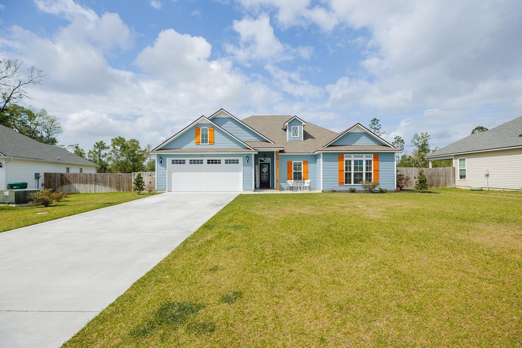 Single Family 4BR 2BA - 3808 Renee Place, Hahira, GA