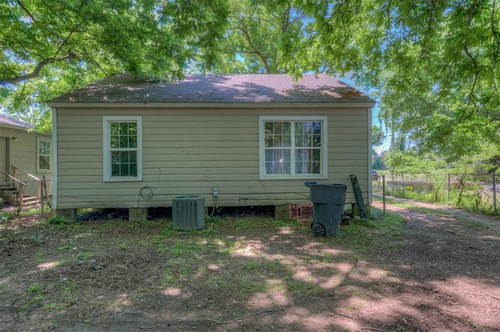 Single Family 2BR 1BA - 115 Colquitt Street, Bossier City, LA