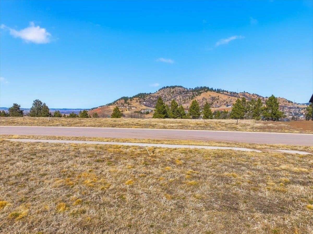 Single Family - Lot 6, Blk 2 Oak Crest Court, Spearfish, SD