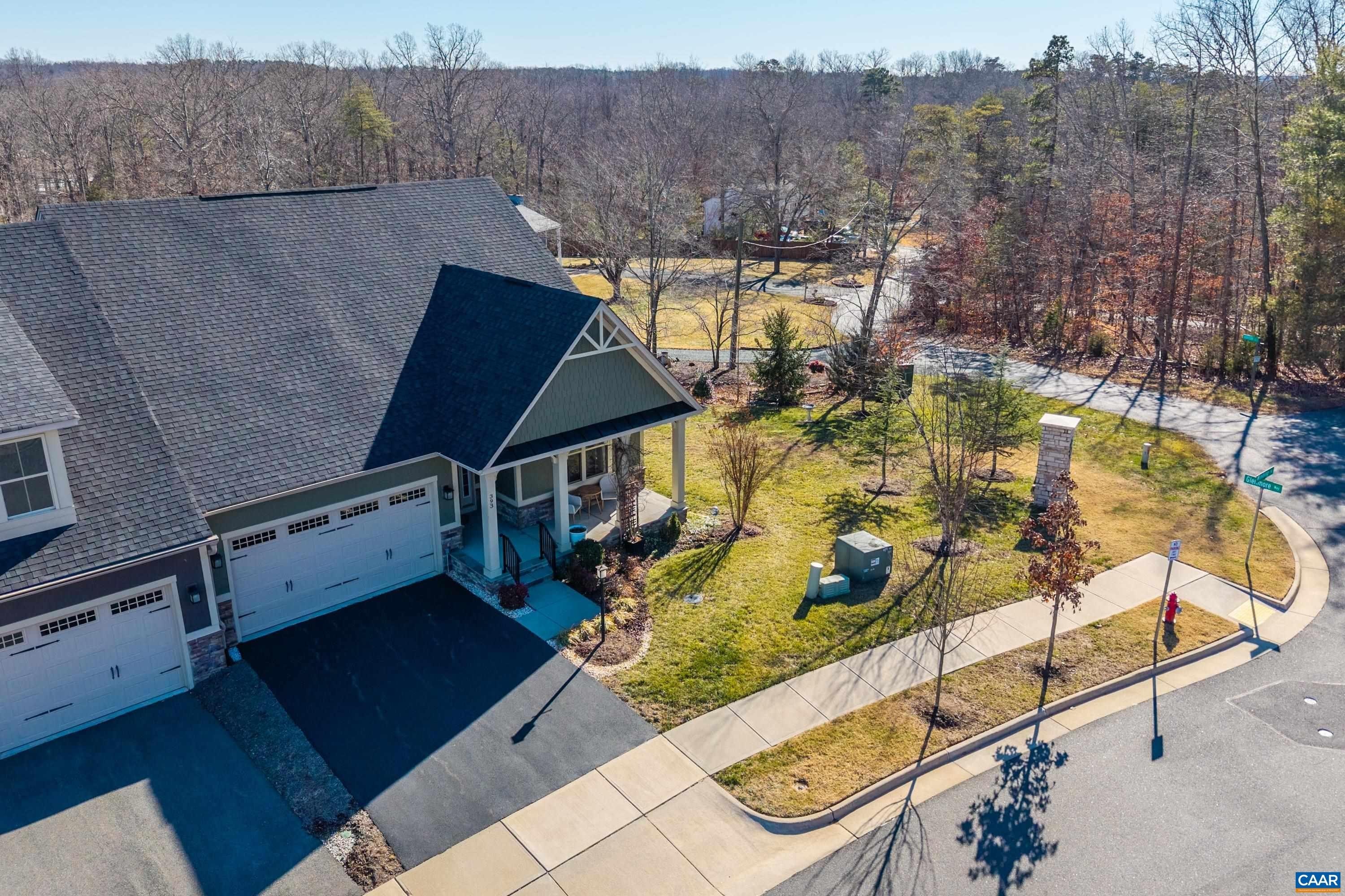 Single Family 4BR 4BA - 393 WINDING RD, KESWICK, VA