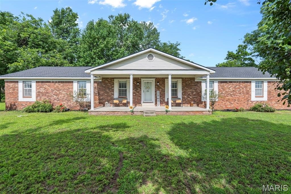 Single Family 4BR 3BA - 1404 County Highway 461, Steele, MO