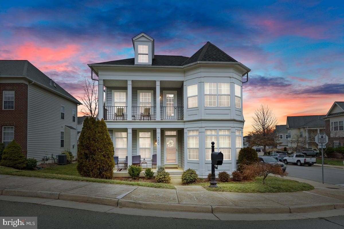 Single Family 4BR 3BA - 9477 BANKHEAD DR, MANASSAS, VA