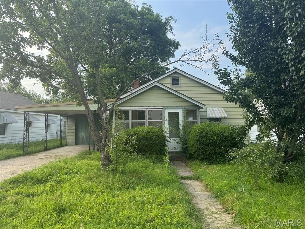 Single Family 2BR 1BA - 322 Helen Street, Sikeston, MO