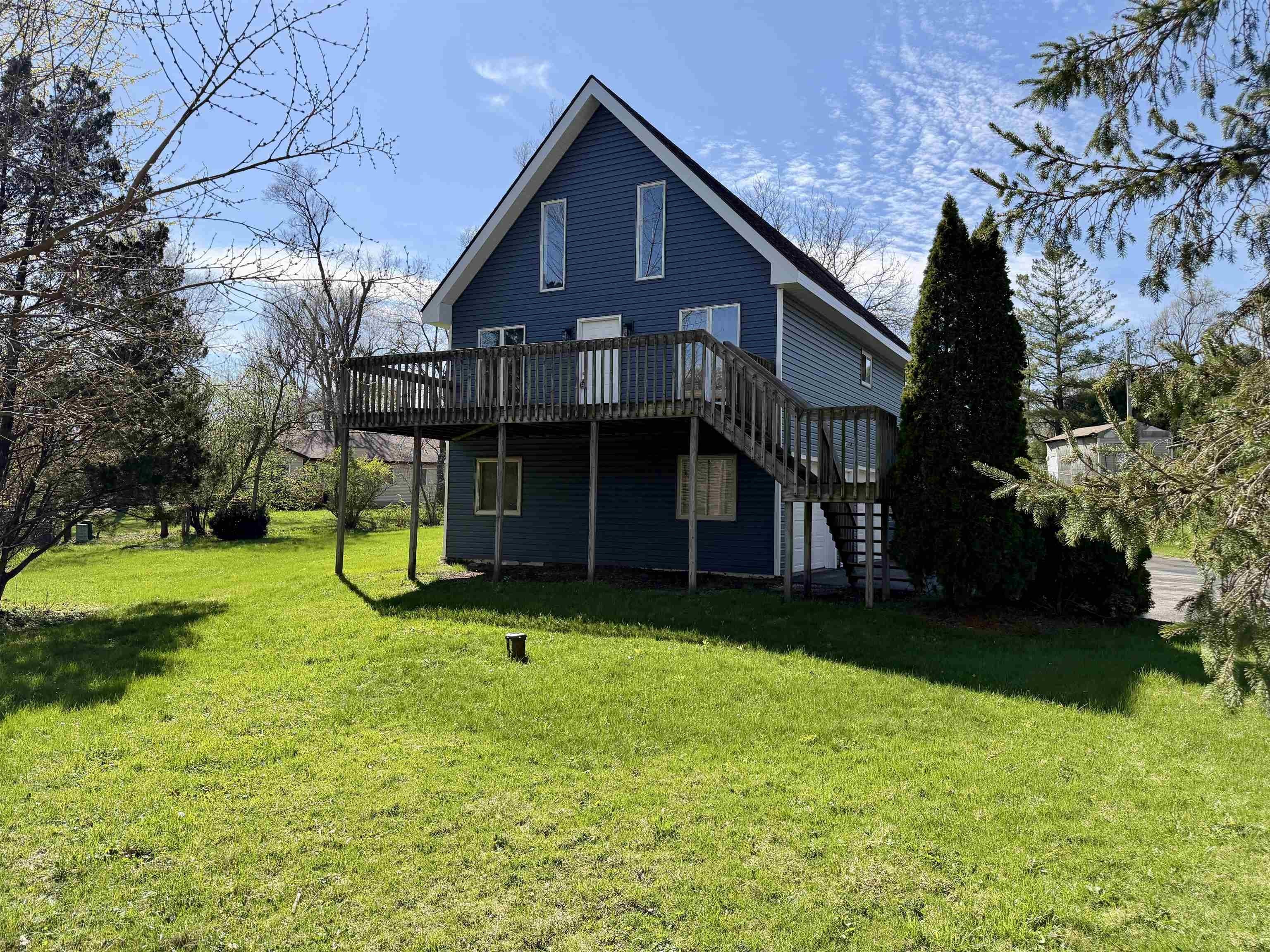Single Family 2BR 2BA - W196 Tulip Drive, Genoa City, WI
