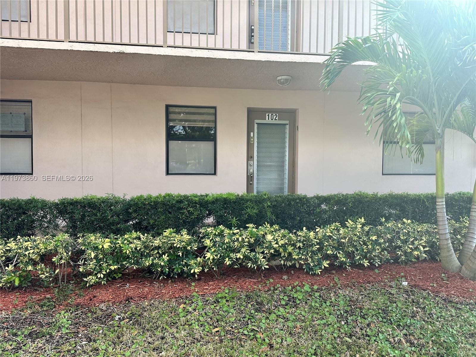 Condo 2BR 2BA - 10434 Sunrise Lakes Blvd, Sunrise, FL